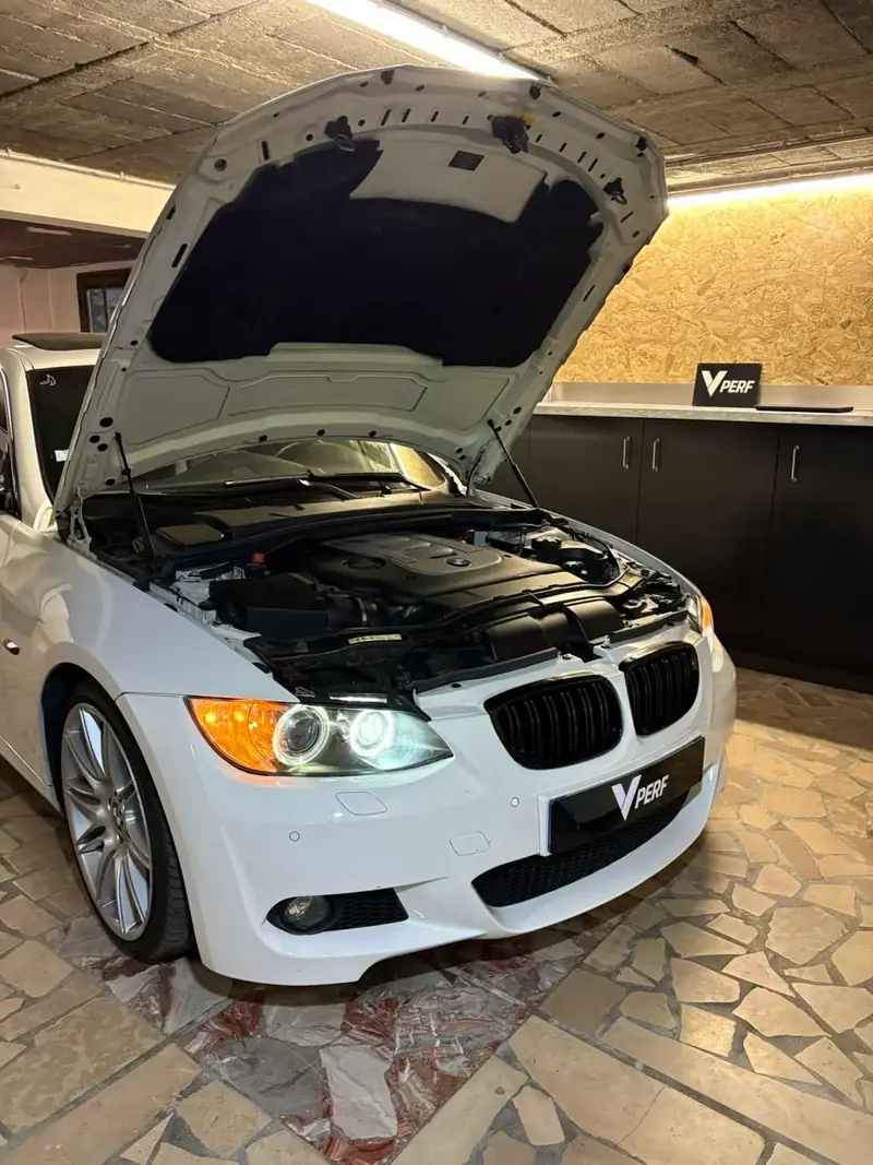 BMW 335d dans l’atelier V-PERF