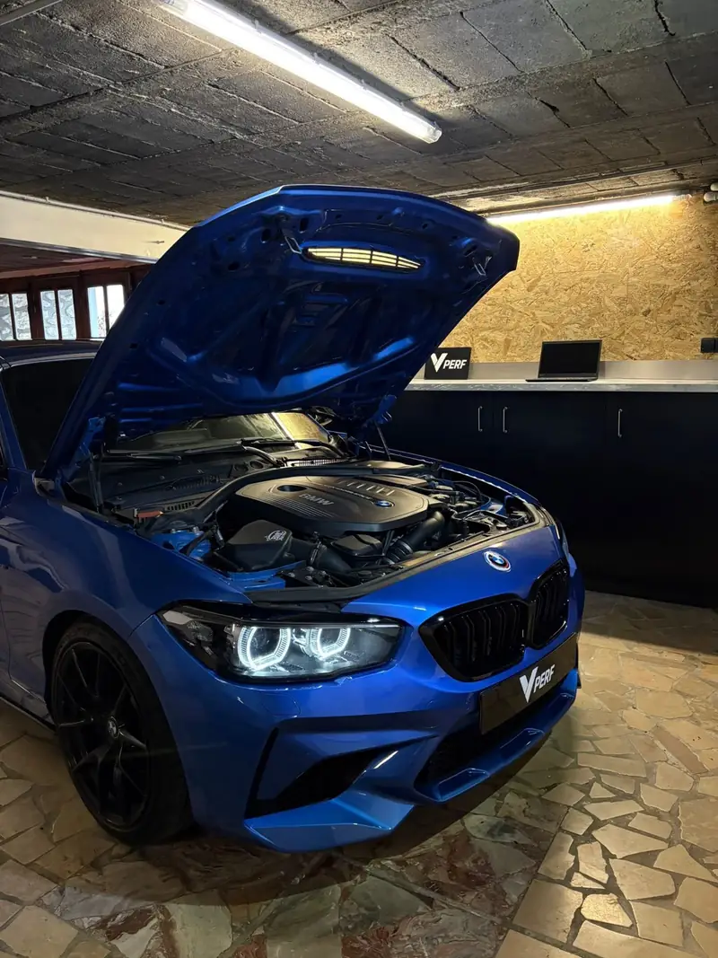 BMW M140i dans l’atelier V-PERF